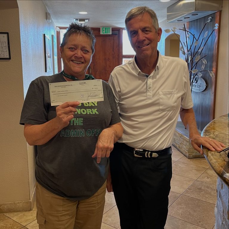 A New Leaf Past Big Ho Tim Baughman presented a 50/50 grant to A New Leaf COO Lois Murphy. The funds support the East Valley Men’s Program and its services for individuals experiencing homelessness.